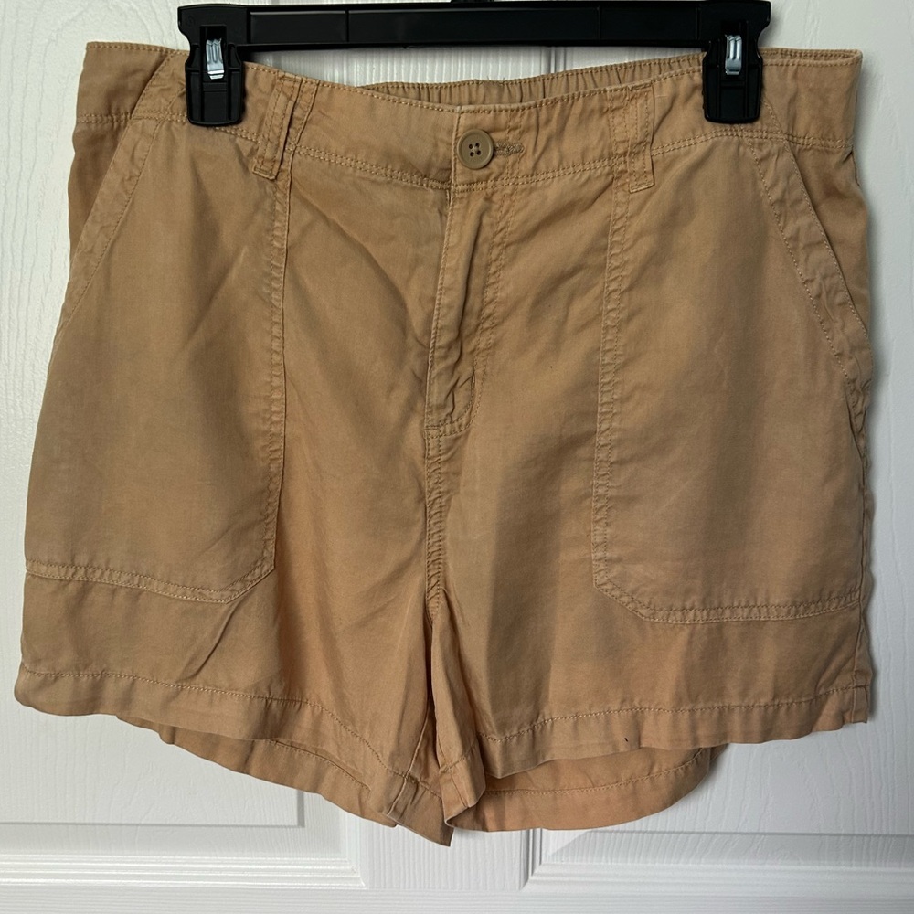 High-Waist Women’s Shorts in Tan